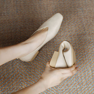 Leather Chunky Heel Single Shoes Womens New 2025 Flat Bottom Grandmother Low Heel High Heel Shoes Large Size Womens Shoes 41 to 43 Bean Shoes