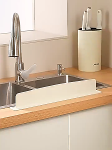 ร้านอยู่กทม.แผ่นกันกระเด็นอ่างล้างจาน ซิลิโคนกันน้ำยาว30CM แบบถ้วยดูด ยืดหยุ่น แผงกั้นอ่างล้างจาน ในครัวเรือน