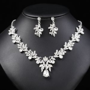 3PC Cross Mirror European and American Exaggerated Banquet Gemstone Necklace Earnail Set for Womens High End Retro Jewelry