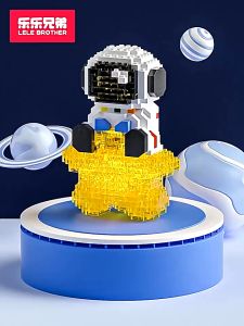 Sanrio Bulan & Astronot Nano Block Model Karakter Kartun Mainan Balok Edukasi Anak DIY Bricks