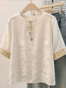 Embroidered Design Short Sleeve Shirt