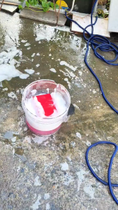 Bọt Biển Rửa Xe Đỏ Cỡ Lớn Red Sponge Thiết Kế Đặc Biệt Chống Xước Dễ Dùng Cho Ô Tô Xe Máy Chinh Hãng Lucullan