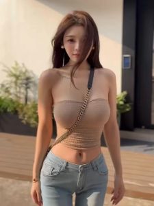 เสื้อครอปรัดรูปเซ็กซี่สีพื้นสำหรับผู้หญิง ทรงสั้น ชุดชั้นในรัดรูปเอวสูง เสื้อกั๊กผ้าลูกไม้แบบสวมศีรษะ ฤดูใบไม้ร่วง 2023