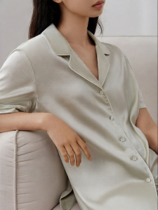 JINSANTA | Cool Feeling 100 Silkworm Silk Pajamas Short Sleeve and Long Pants Set