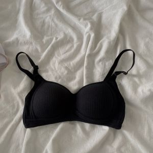 เสื้อชั้นในแบบเกาะอกไร้โครงสำหรับผู้หญิง เสื้อชั้นในทรง U ทรงเข้ารูป ไร้โครง ทรงบาง เสื้อชั้นในเกาะอกขนาดใหญ่สำหรับผู้หญิงวัยหนุ่มสาว