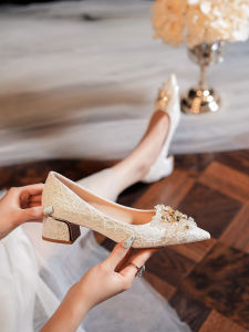 Comfortable Wedding Shoes with Crisscross Straps mid Heel Princess Style Satin Fashion Single Shoes for Bridal Gown And Engagement