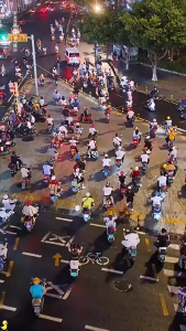 สติ๊กเกอร์สะท้อนแสงรถยนต์ สติ๊กเกอร์ สะท้อนแสง มอเตอร์ไซค์ แถบเตือนความปลอดภัยตอนกลางคืน ทุกที่ที่คุณต้องการวาง