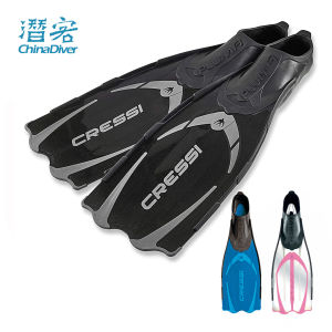 Cressi Pluma Water-loving Snorkeling Fins Mens Womens Lightweight Slip-on Diving Frog Shoes Scuba Diving Gear Swimming Equipment