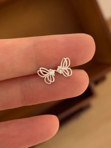 Butterfly Shaped 925 Sterling Silver Earrings Womens Fashion Small Hollow out Asymmetric Ear Jewelry Daily Commute Accessory