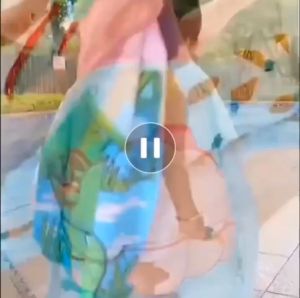 Khăn choàng Khăn choàng tắm đi biển chống lạnh cho bé Áo choàng tắm đi biển MS-86