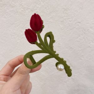 Large Velvet Tulip Hair Clip Claw for Women Elegant Shark Clip Fashion Girl Hair Clamp