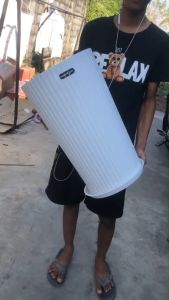 กระถางพลาสติกกลมเส้นตั้ง พร้อมจานรอง