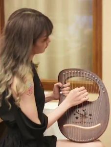 O-KAY 16/19 String Wooden Lyre Harp Resonance Box String Instrument with Tuning Wrench 3pcs Picks