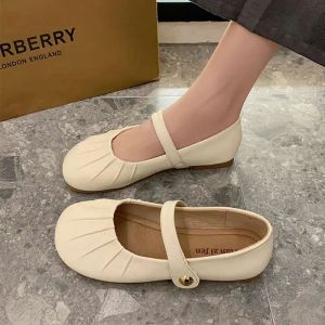 รองเท้าผู้หญิงเดี่ยวลำลองส้นแบนปากตื้นใหม่