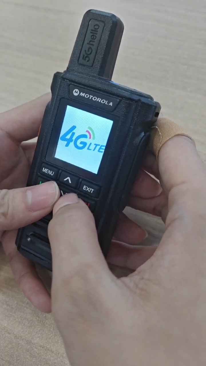 Motorola T99 Zello Walkie Talkie No distance limit Long standby Portable More than 6000KM 4G 5G SIM Card/WIFI 5000mAH High-Capacity Bluetooth GPS Positioning Walkie-Talkies