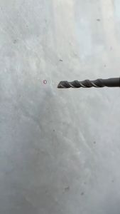 2PC 4-Flute Carbide-Tipped Eccentric Drill Bits Hex Shank Sawtooth Masonry Bits 4mm/5mm for Wood Stone Concrete