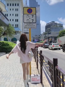 Pink Alphabet Oversized T-shirt Summer Korean Tops Cartoon Loose Sports Short-sleeved Tops Ins Style V-neck Jersey Tees