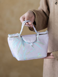 กระเป๋าใส่ของแบบพกพาสำหรับการเดินทางแบบจีนโบราณพร้อมสายรัดสำหรับถ้วยและท่อสำหรับชาแบบหนึ่งถ้วยสองแก้ว