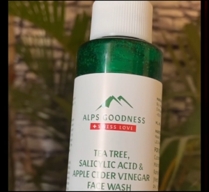 Alps goodness acne control toner for oily skin with tea tree apple cider vinegar & salicylic acid - 110ml