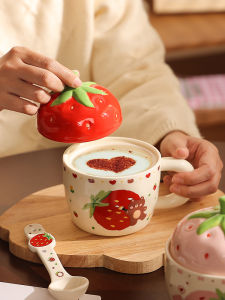 Strawberry Bear Ceramic Mugs Large Capacity Womens Style Breakfast Cups Home Use Water Cups with Lid Cute Funny Style