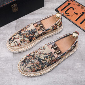Floral Embroidered Canvas Shoes Mens Summer New Style Slip-On Casual Fisherman Shoes Breathable Low Cut Flat Heel Plastic Sole