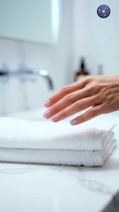 Orientas ผ้าเช็ดผม โรงแรม 6 ดาว รุ่น Yaro ผลิตจากเส้นใยคอตตอนแท้ 100% สีขาว ซับน้ำไว ผมแห้งเร็ว สัมผัสสบายผิว