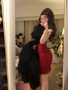 Litchi Peach Want To Sleep Ya Red Christmas เสื้อสเวตเตอร์ แขนกุด สลิมฟิต Base Layer Professional Wrap รอบ กระโปรง เดรส