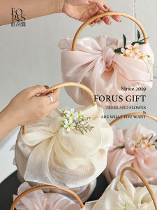 High-End Practical Wedding Gift Basket Handheld Female Attendee Package Luxury Lawn Box Bridal Party Favor Elegant Beauty Industry