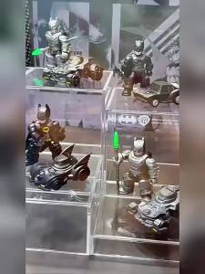 Blokees Batman Building Block Toy Anime Defender Bat Shadow Breaking Dawn Collectible Action Model Figure Toy Fans Birthday Gift