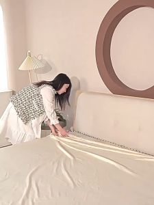 Household bed seam filling long strip mattress lifter 家用床缝填充长条床垫升降器