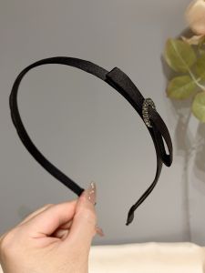 Elegant Moon Tooth Hairband Womens Fashionable Mini Fragrance Style New 2025 Hairpin Headband Stylish Accessory