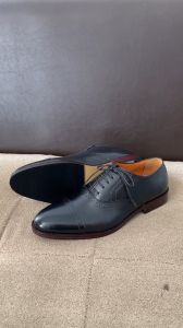 Sepatu Brogue untuk Pria: Oxford Pantofel Formal Cap Toe