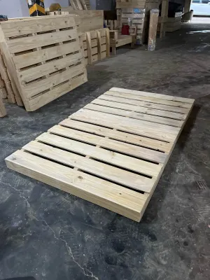 Giường palet gấp gọn cao 10cm kín chân