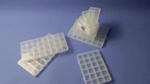 Hộp Đựng Đồ Nhựa 28 Ngăn Có Khe Cắm Hạt Hộp Đựng Trang Sức Phân Loại Chống Rối Ngăn Chứa Phụ Kiện Và Hạt Cườm