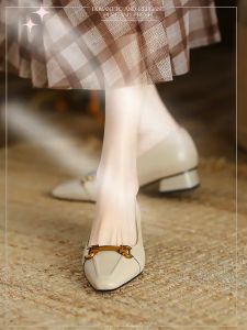 French 2024 Spring Temperament Shallow Mouth Single Shoes Womens Soft Leather Soft Sole Pointed Flat Shoes Low Heel Work Shoes Womens Shoes