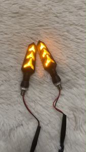 ไฟเลี้ยวแต่ง ไฟเลี้ยว สามารถใช้งานได้กับรถมอเตอร์ไซค์ทุกรุ่น(0014)