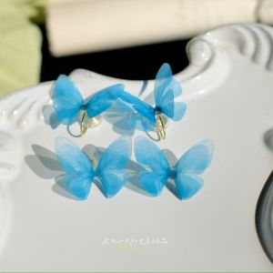 ต่างหูผีเสื้อสีฟ้าสดใส 3 มิติ ไม่ต้องเจาะหู เครื่องประดับแฟชั่นสำหรับผู้หญิง ต่างหูแบบคลิป ต่างหูแบบจี้ ต่างหูแบบจี้