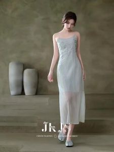 JK&JS | Đầm Hè Thêu Tinh Tế Cho Kỳ Nghỉ