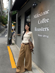Relaxed Fit Wide Leg Trousers