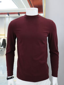 เสื้อยืดคอกลมแขนยาวผู้ชาย ผ้าฝ้ายแท้ ทรงหลวม ลำลอง ฤดูใบไม้ผลิและฤดูใบไม้ร่วง เสื้อชั้นในสีแดง ทรงเข้ารูป ทรงพื้นฐาน