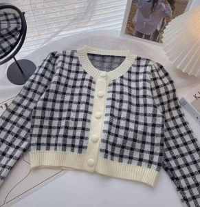 Snow Crop Cardi Korean Style Atasan Wanita Crop Cardigan Wanita