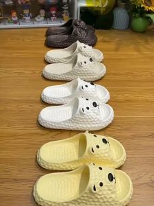 Dép Quai Ngang Gấu Vân Nổi 3D Đi Trong NhàVăn Phòng Nhựa Eva Siêu Nhẹ Maipy D329