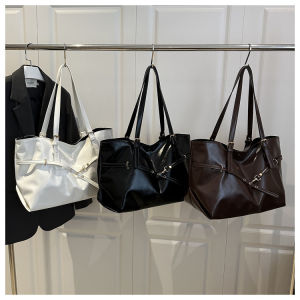 กระเป๋าถือกระเป๋าสะพายไหล่ของผู้หญิงความจุขนาดใหญ่วินเทจกระเป๋ากระเป๋าโท้ทหนัง PU กระเป๋าช้อปปิ้งย้อนยุคสีทึบ