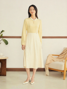 Elastic Silkworm Blend Color Block Stand Collar Womens Shirt