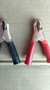 Panther Battery Clamp 1 Pair 25A DC Red and Black Battery Alligator ...