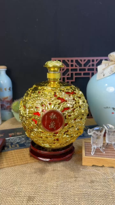 Bình thủy tinh đựng rượυ rồng mạ vàng chắc chắn thể tích 2500ml