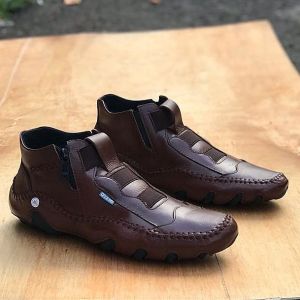 SEPATU  KULIT PORMAL KANTOR CASUAL SNEACKERS  BOOTS  RESMI PRIA