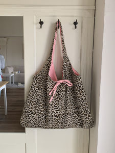 Large Capacity Leopard Print Canvas Tote Bag for Women Single Shoulder Shopping Bag in Pink Soft Japanese Style