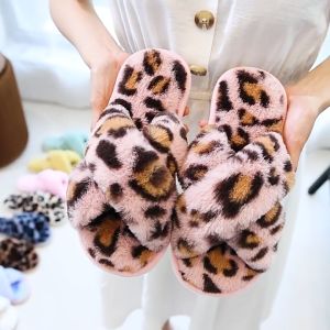 LilShoes 2024เวอร์ชั่นเกาหลีของผู้หญิงฤดูใบไม้ร่วงและฤดูหนาวใหม่รองเท้าแตะตุ๊กตารองเท้าผ้าฝ้ายอบอุ่นในร่มหนาบ้านกลางแจ้งรองเท้าแตะขน