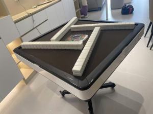 Small Size Ultra Thin Silent Convertible Mahjong Table